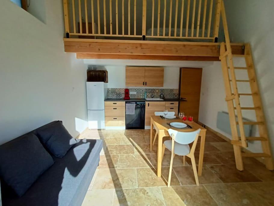 Gite De Charme Avec Jacuzzi Face Au Mont Ventoux Crestet Exterior photo